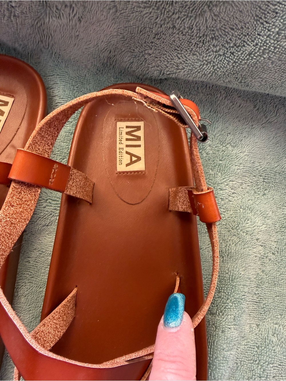 MIA Tan Leather Crisscross Strap Sandals - Picture 5 of 8